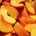 Benefits of Eating Fresh Peaches. istockphoto