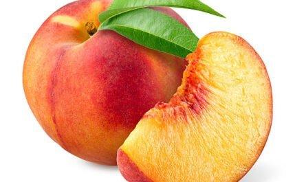 Benefits of Eating Fresh Peaches. istockphoto